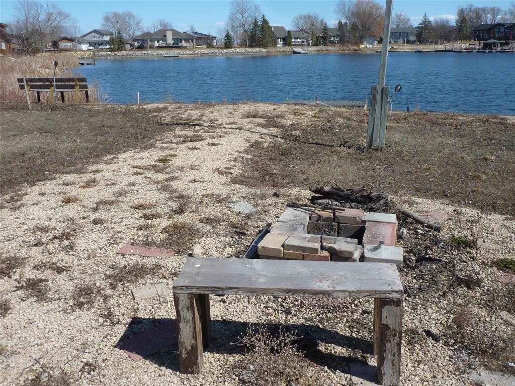 36 Sunset Boulevard, Gimli Rm, Manitoba  R0C 1B0 - Photo 2 - 202508752