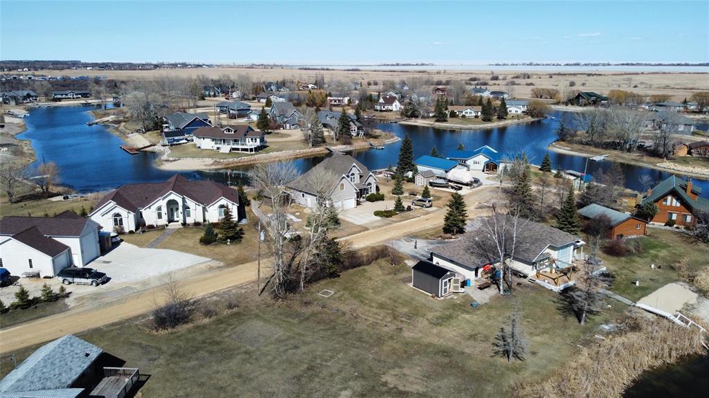 36 Sunset Boulevard, Gimli Rm, Manitoba  R0C 1B0 - Photo 4 - 202508752