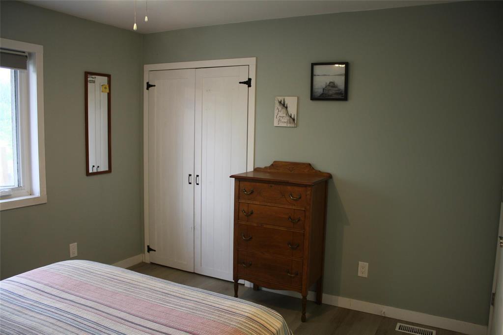 231 Strollway Street, Winnipeg Beach, Manitoba  R0C 3G0 - Photo 11 - 202517805