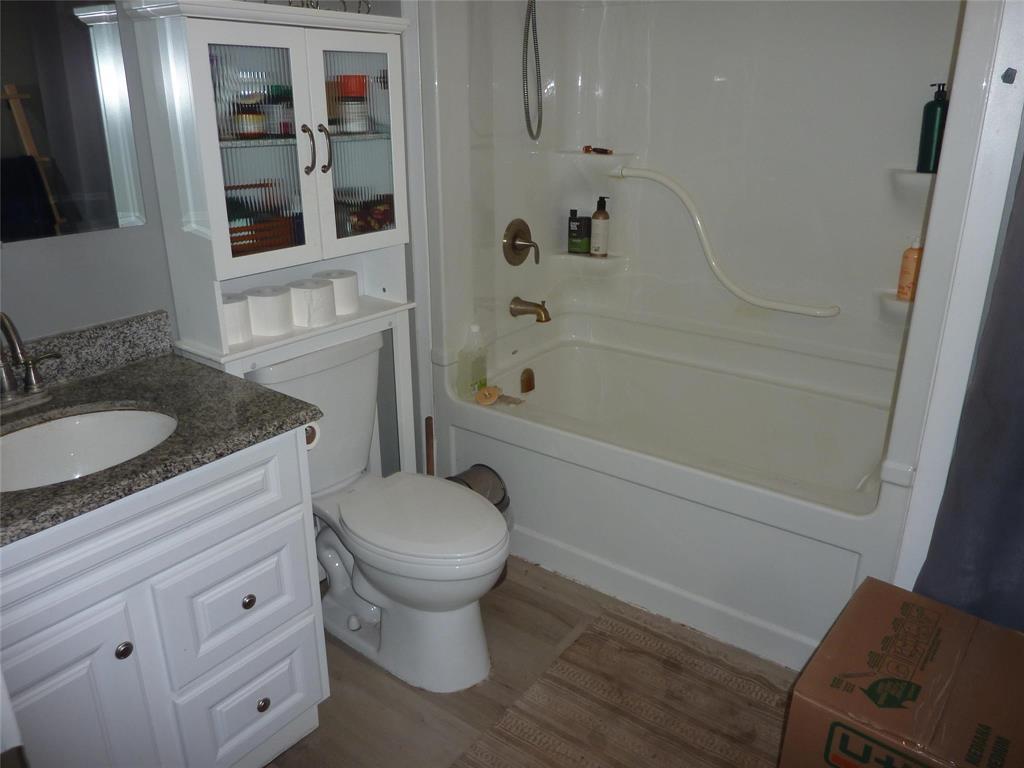 231 Strollway Street, Winnipeg Beach, Manitoba  R0C 3G0 - Photo 13 - 202517805