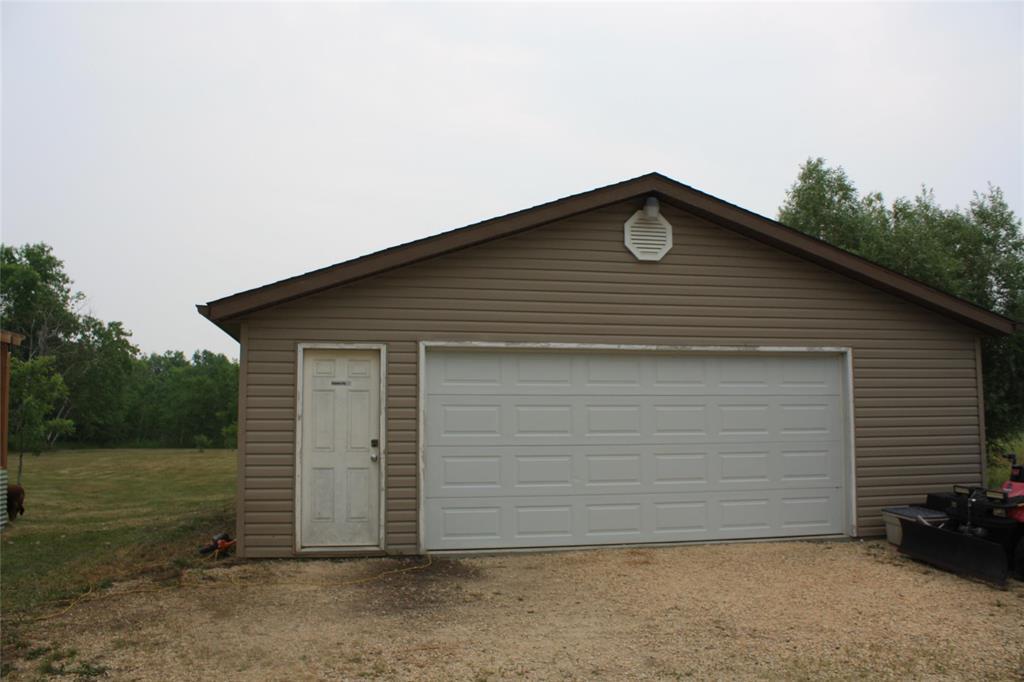231 Strollway Street, Winnipeg Beach, Manitoba  R0C 3G0 - Photo 22 - 202517805