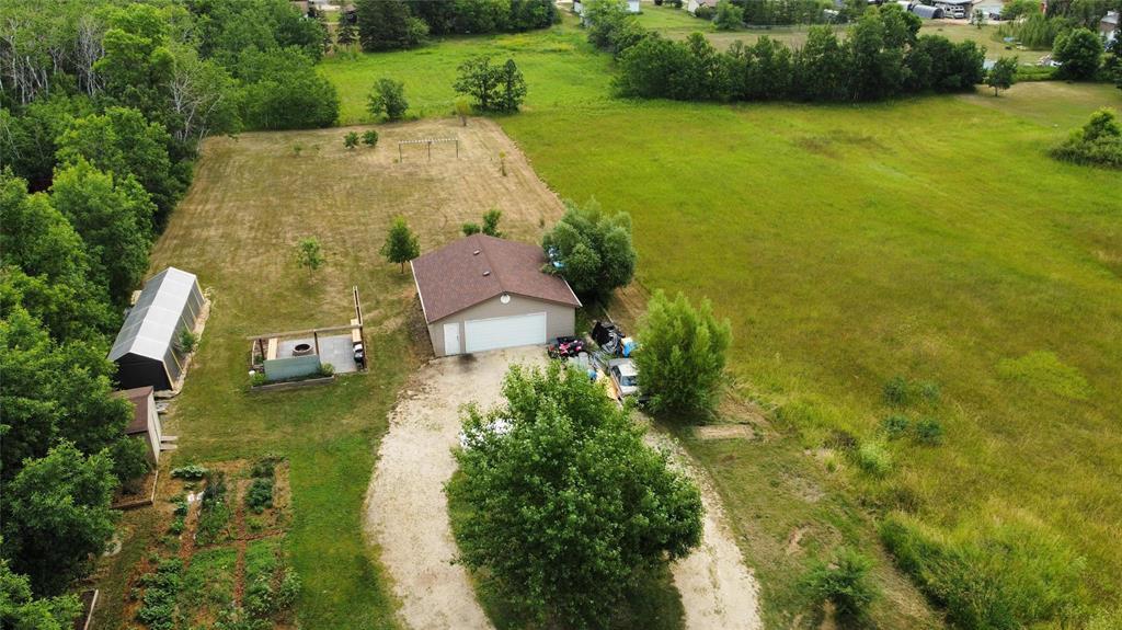 231 Strollway Street, Winnipeg Beach, Manitoba  R0C 3G0 - Photo 31 - 202517805