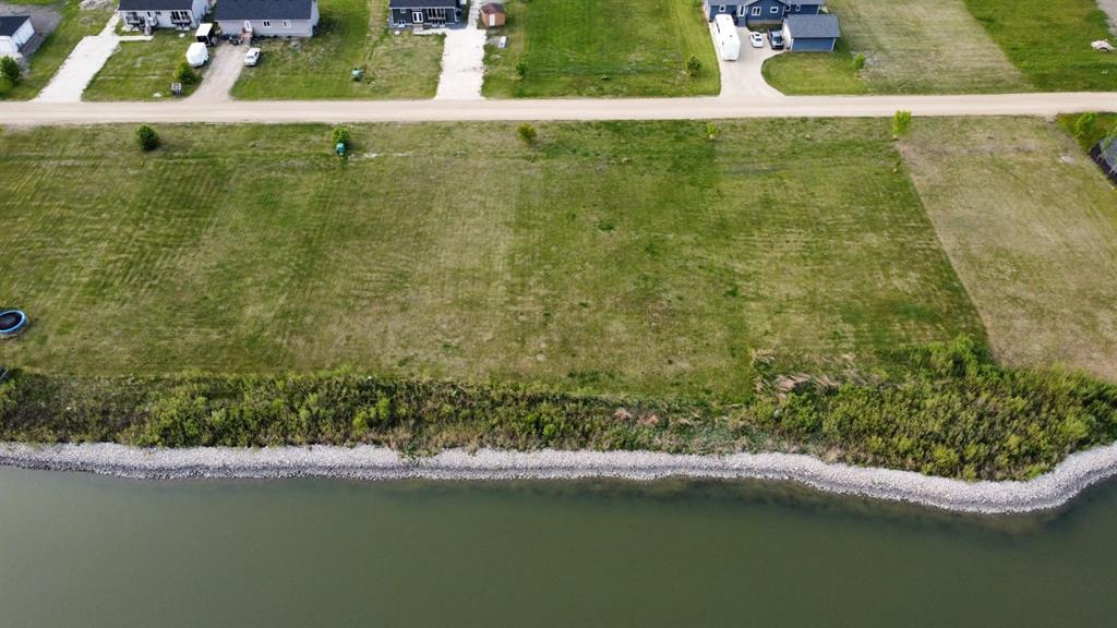 61 Lake Estate Drive, Gimli, Manitoba  R0C 1B0 - Photo 3 - 202604653