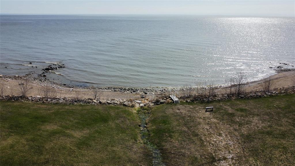 24 Brewster Bay, Gimli Rm, Manitoba  R0C 1B0 - Photo 3 - 202611830