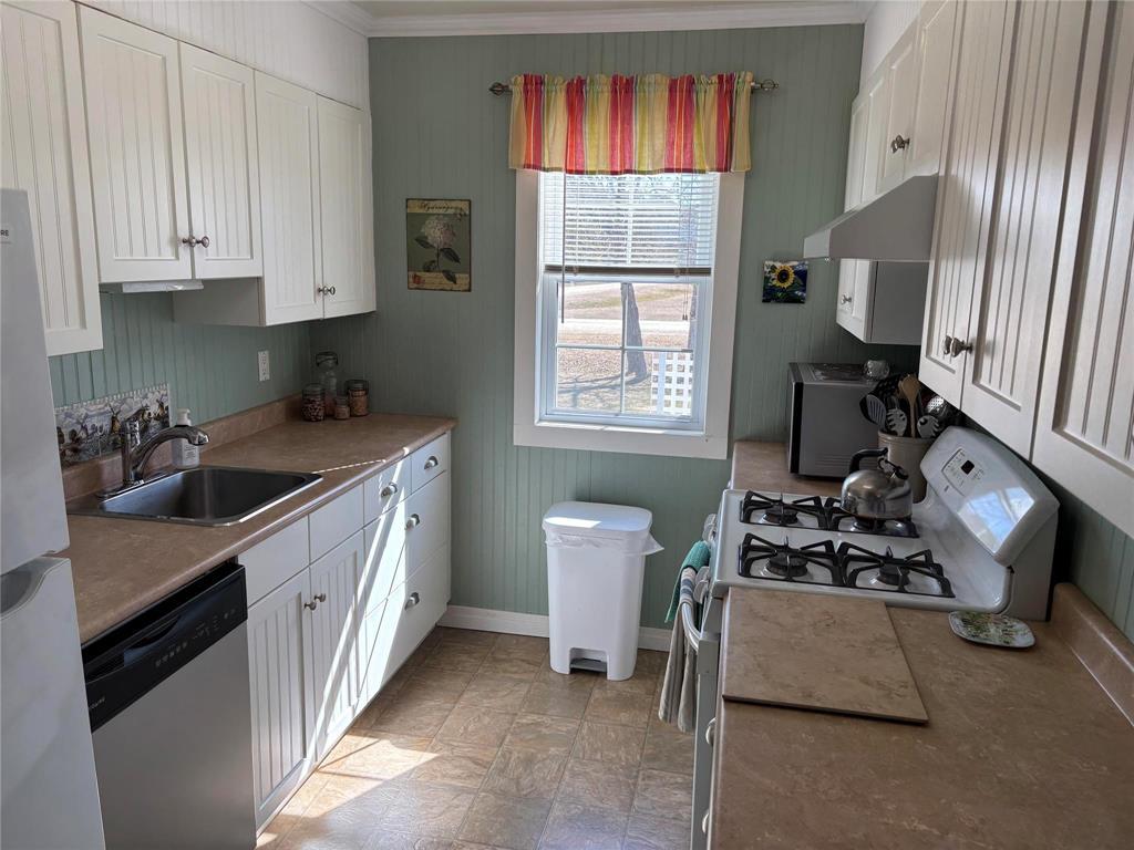 14 Birch Drive, Valhalla Beach, Manitoba R0C 0C0 - Photo 9 - 202610629