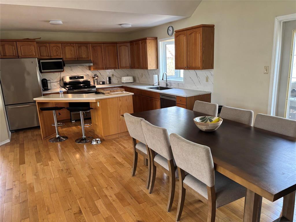 29 Einarson Road, Arnes, Manitoba R0C 0C0 - Photo 5 - 202612612