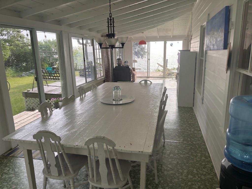 253 Gimli Road, Whytewold, Manitoba R0C 2B0 - Photo 11 - 202615467