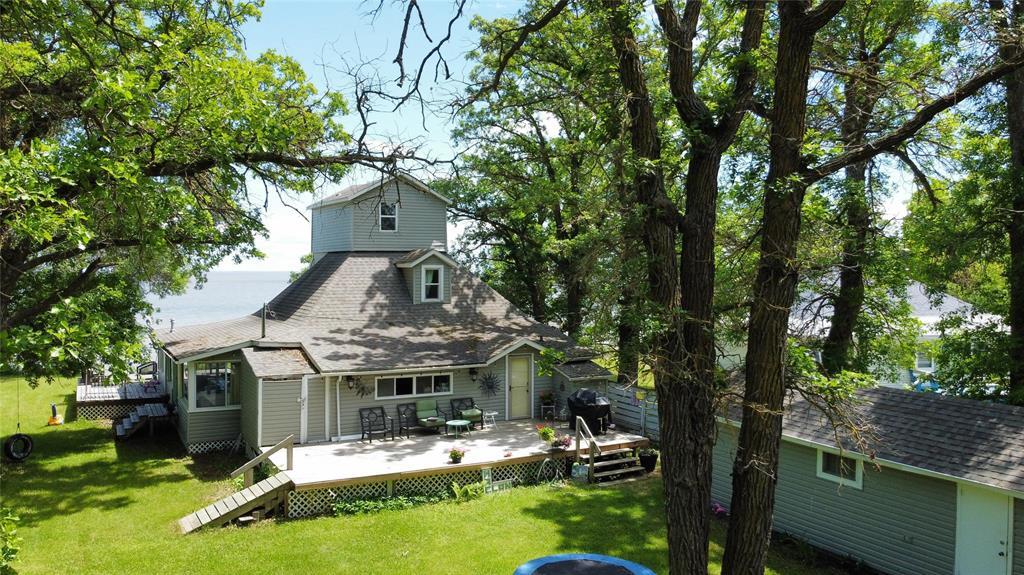 253 Gimli Road, Whytewold, Manitoba R0C 2B0 - Photo 20 - 202615467