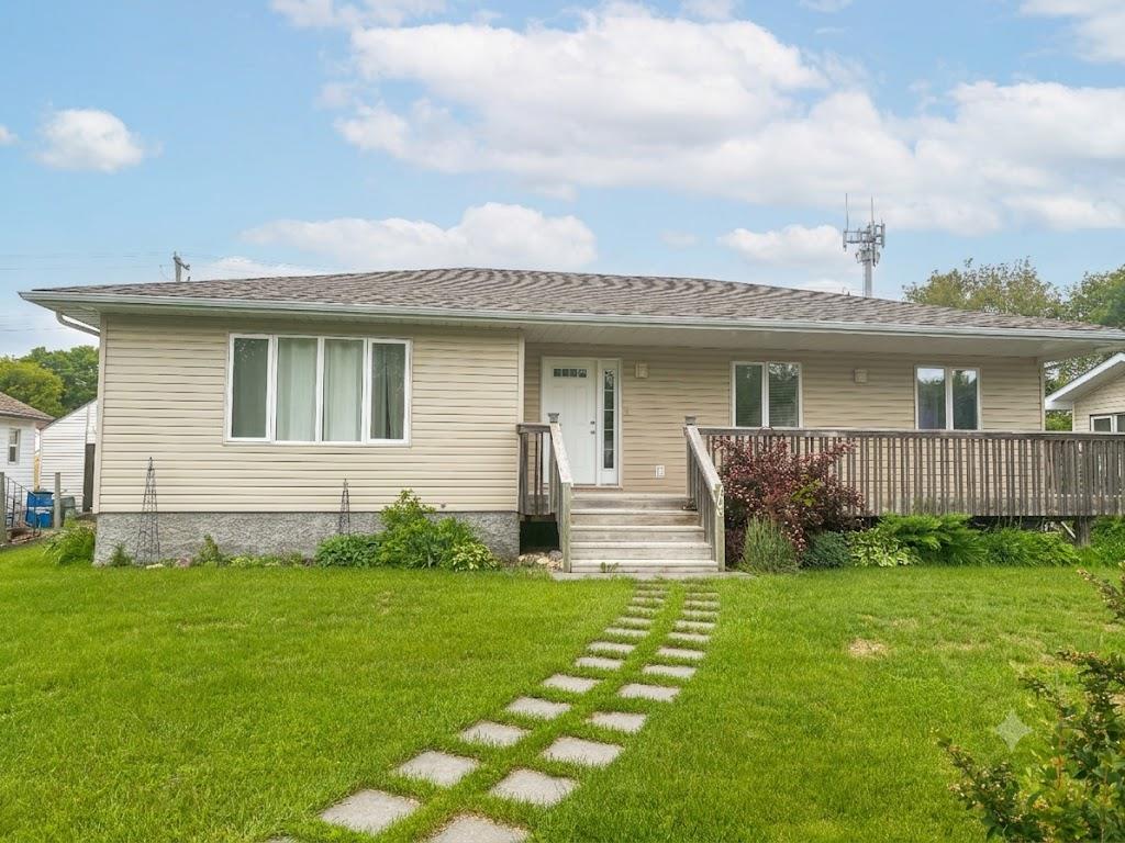 106 5TH Avenue, gimli, Manitoba