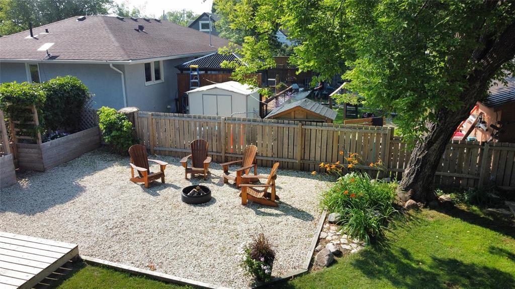 104 4th Avenue, Gimli, Manitoba R0C 1B0 - Photo 23 - 202618721