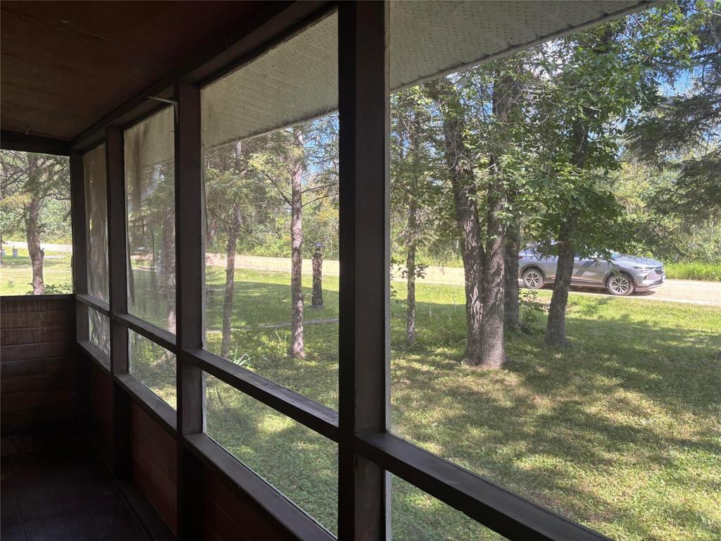 94 Chestnut Street, Winnipeg Beach, Manitoba R0C 3G0 - Photo 8 - 202620473