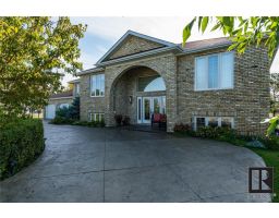 7 Wedgewood Pl, Gimli, Manitoba